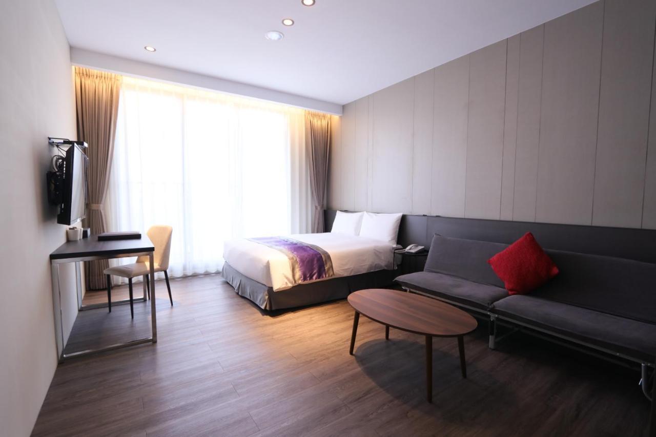 Hotel Hesper Hsr Тайджун Екстериор снимка