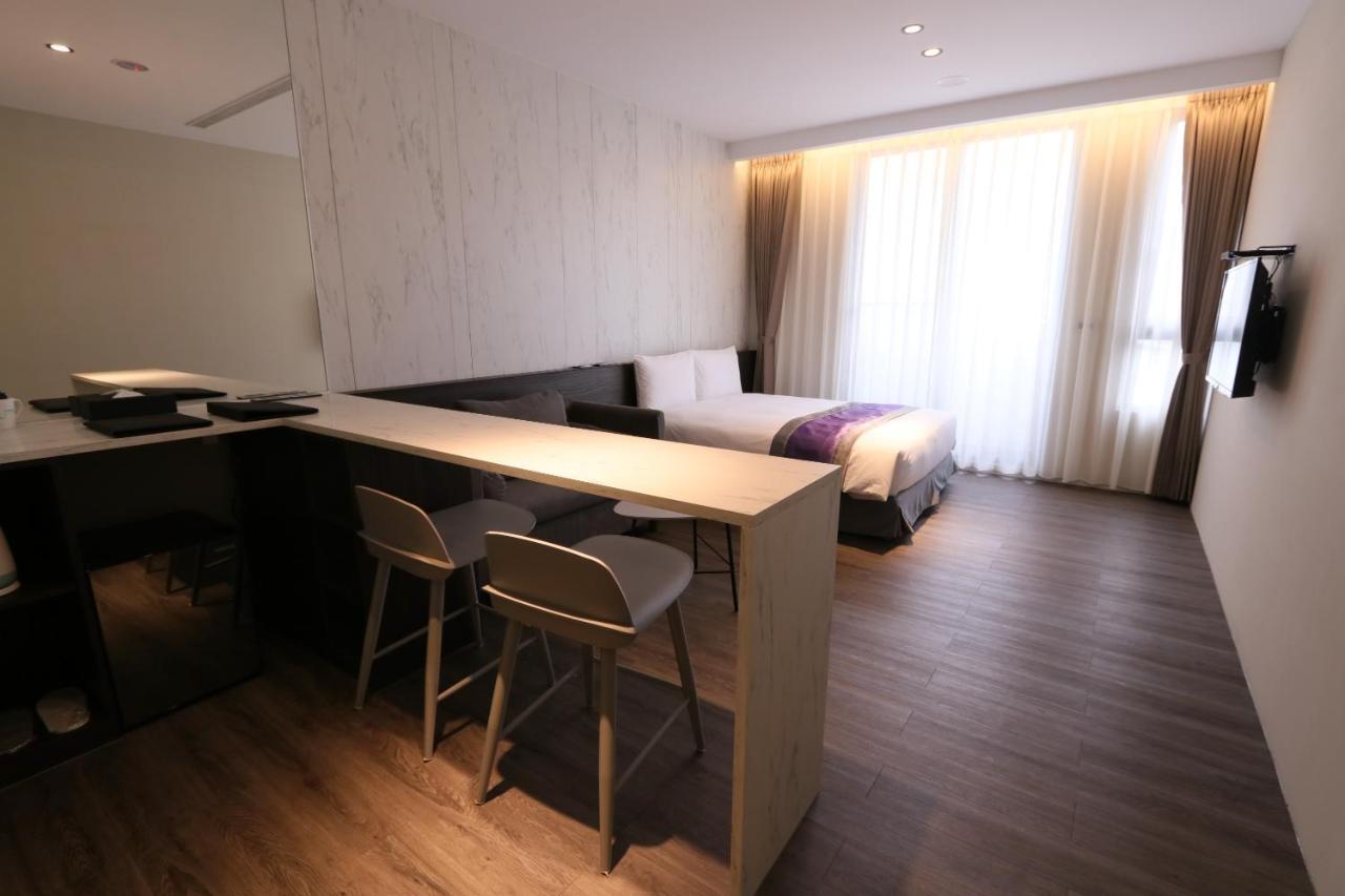 Hotel Hesper Hsr Тайджун Екстериор снимка