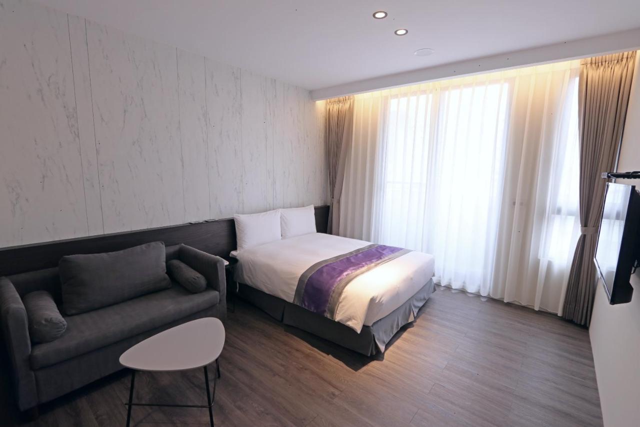 Hotel Hesper Hsr Тайджун Екстериор снимка