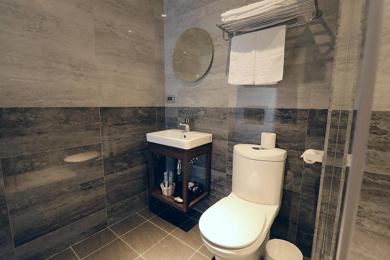 Hotel Hesper Hsr Тайджун Екстериор снимка