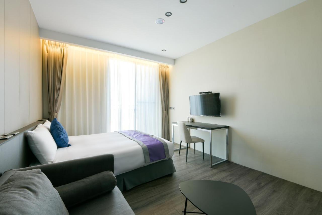 Hotel Hesper Hsr Тайджун Екстериор снимка