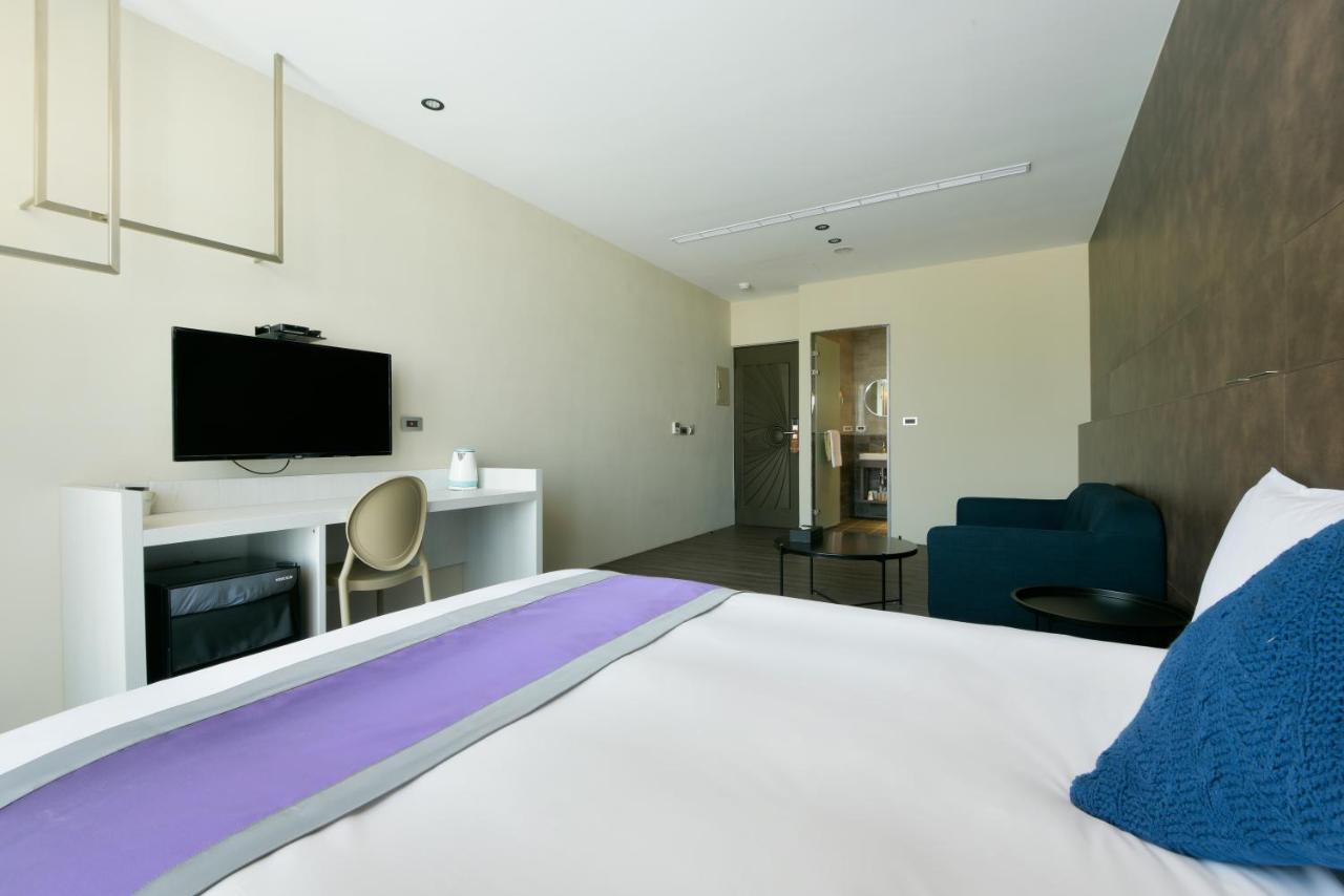 Hotel Hesper Hsr Тайджун Екстериор снимка