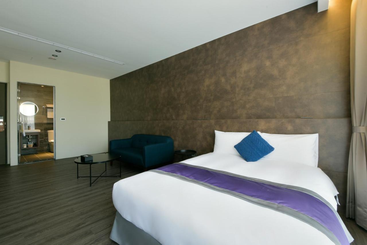 Hotel Hesper Hsr Тайджун Екстериор снимка
