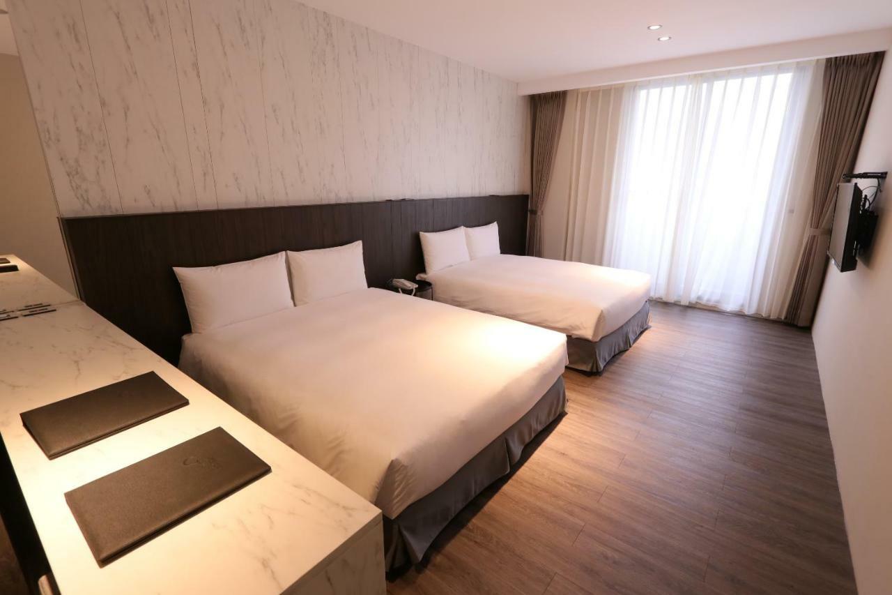 Hotel Hesper Hsr Тайджун Екстериор снимка