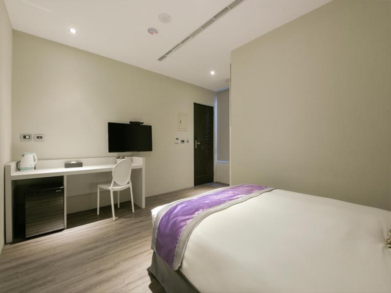 Hotel Hesper Hsr Тайджун Екстериор снимка