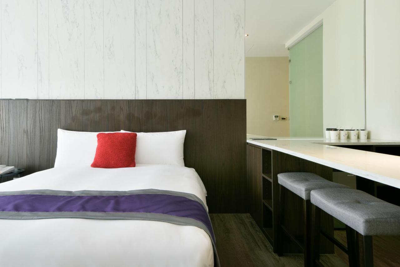 Hotel Hesper Hsr Тайджун Екстериор снимка