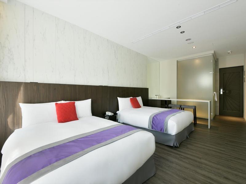 Hotel Hesper Hsr Тайджун Екстериор снимка