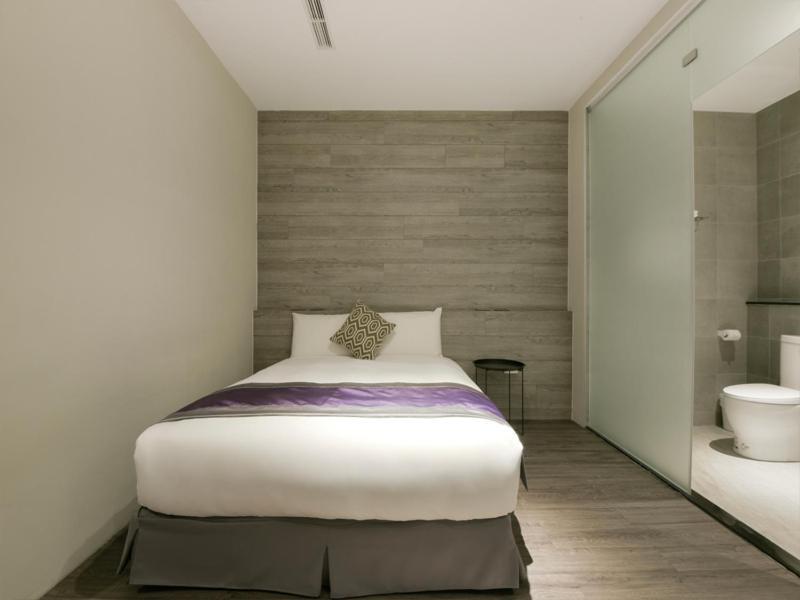 Hotel Hesper Hsr Тайджун Екстериор снимка